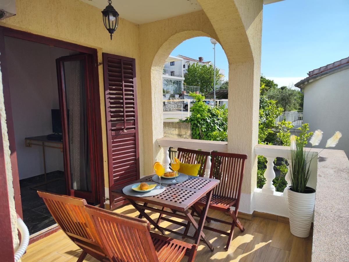 Apartments Orhidelia נייביצה מראה חיצוני תמונה