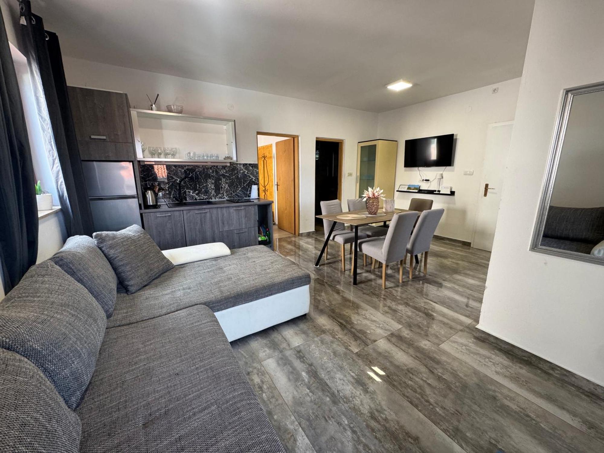 Apartments Orhidelia נייביצה מראה חיצוני תמונה